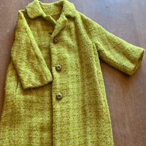 Beautiful green coat!